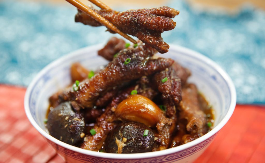 MERDEKA SPECIAL Braised Chicken Feet with Mushrooms FriedChillies